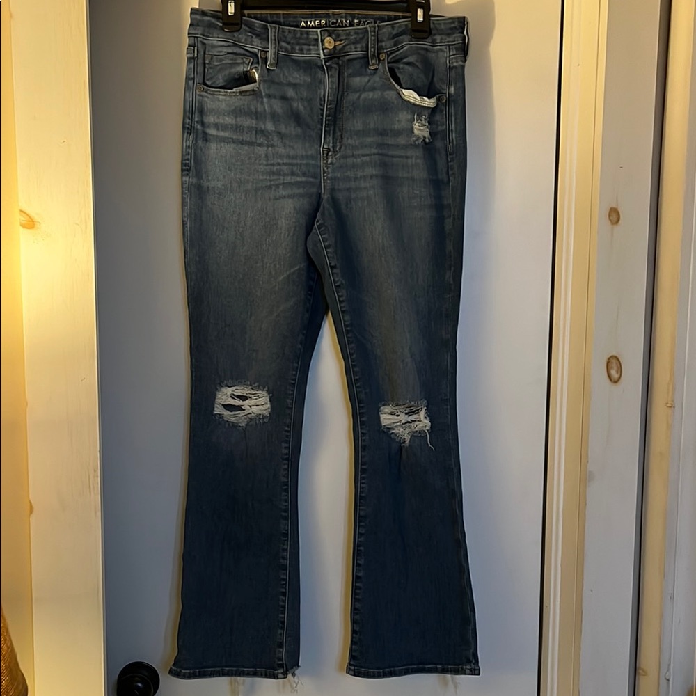 American Eagle distressed jeans